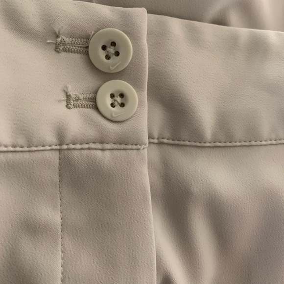 Nike Golf Dry Fit Ladies Size 4 Beige Golf Pants Mid Rise - Picture 9 of 11